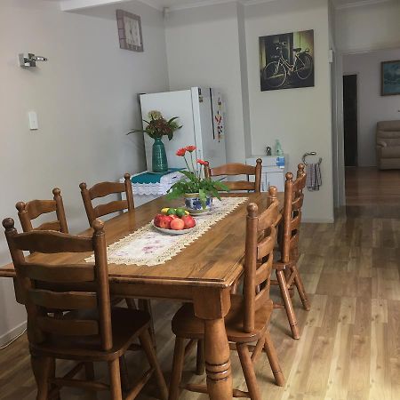 At Homestay オークランド エクステリア 写真